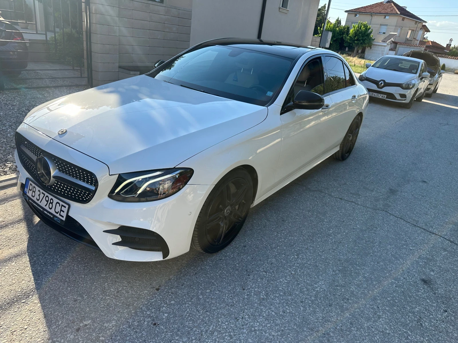 Mercedes-Benz E 300 W213 E300, снимка 2 - Автомобили и джипове - 55511874