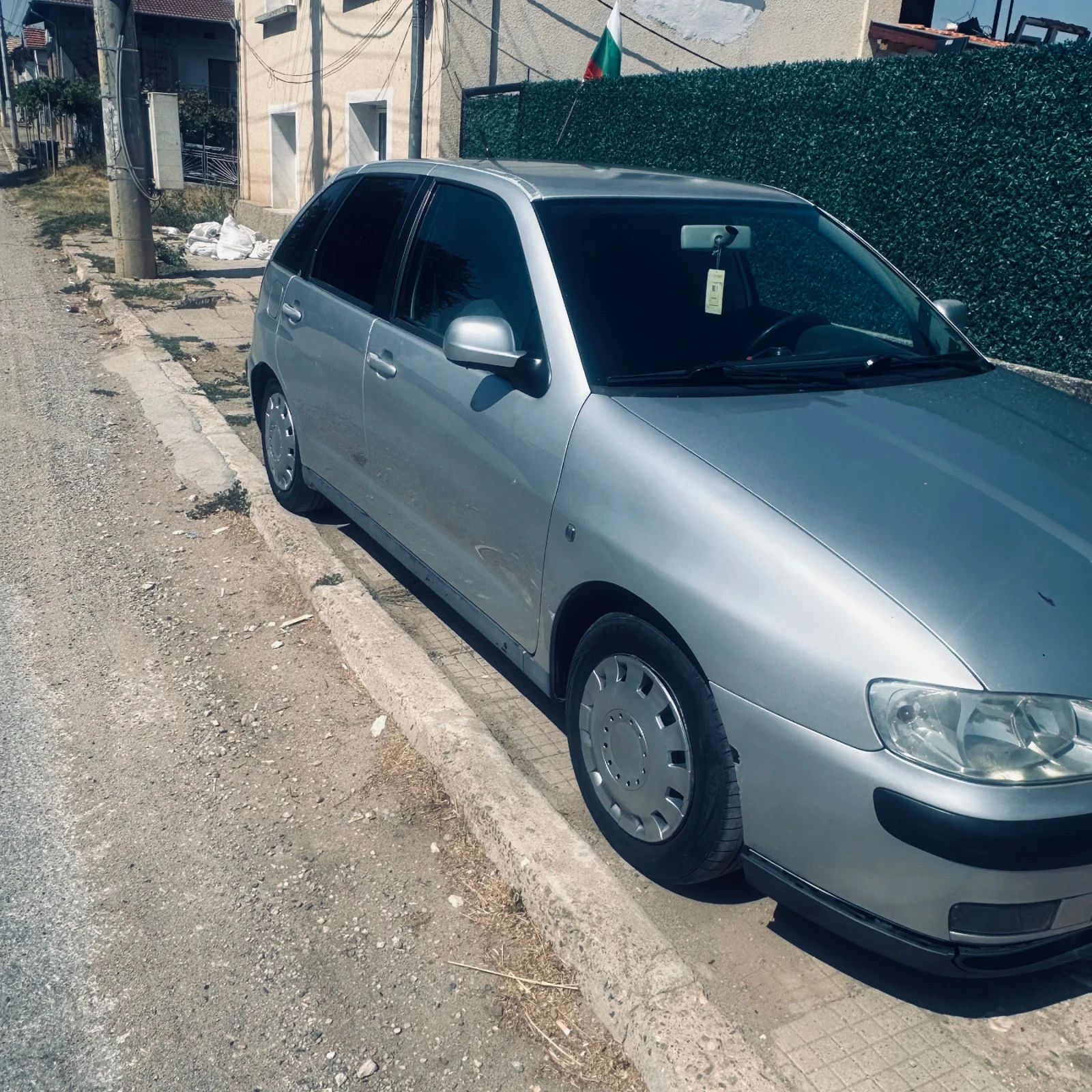 Seat Ibiza 1.4 16 v, снимка 3 - Автомобили и джипове - 55966520
