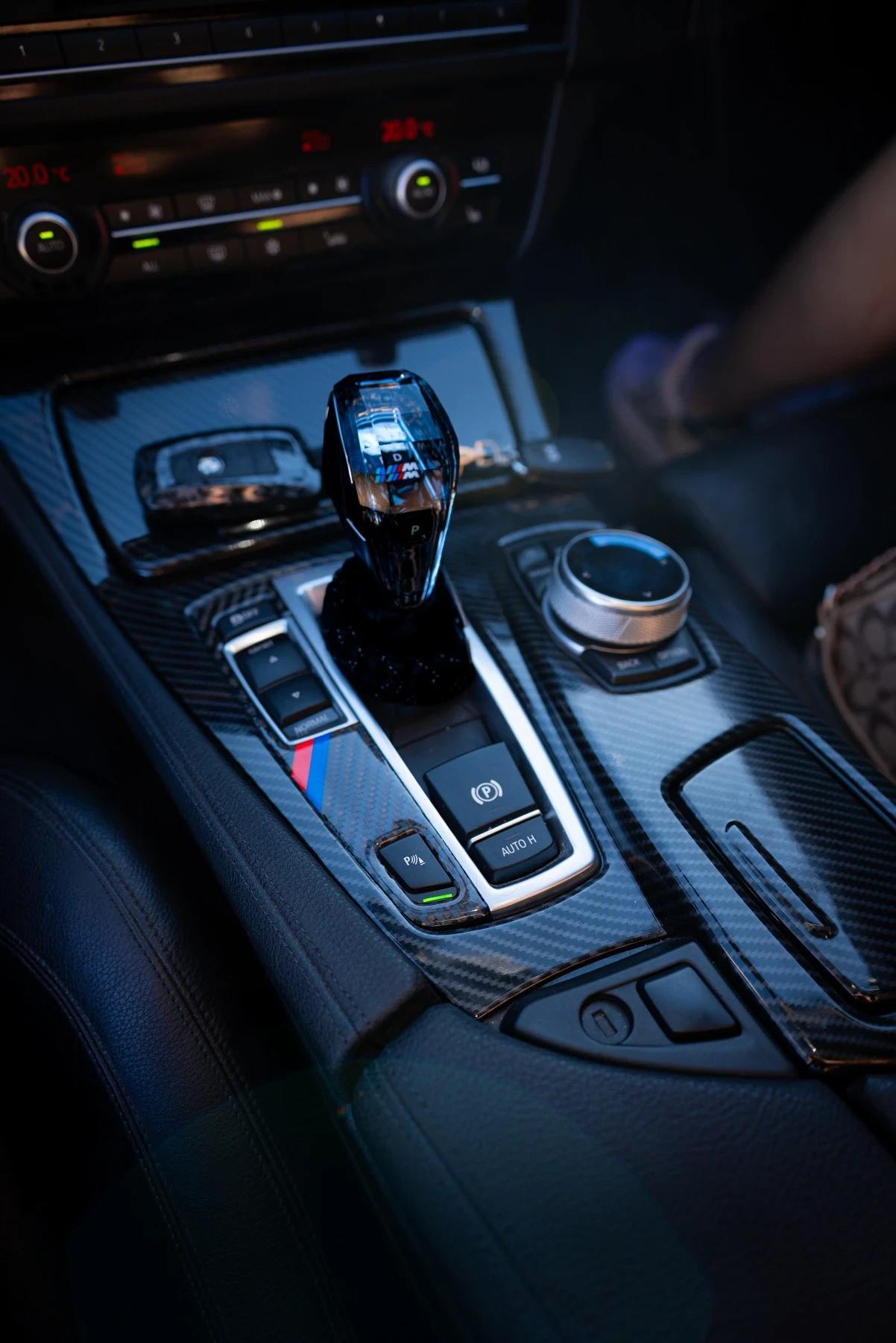 BMW 530 M5 F90 Визия, снимка 9 - Автомобили и джипове - 55982231
