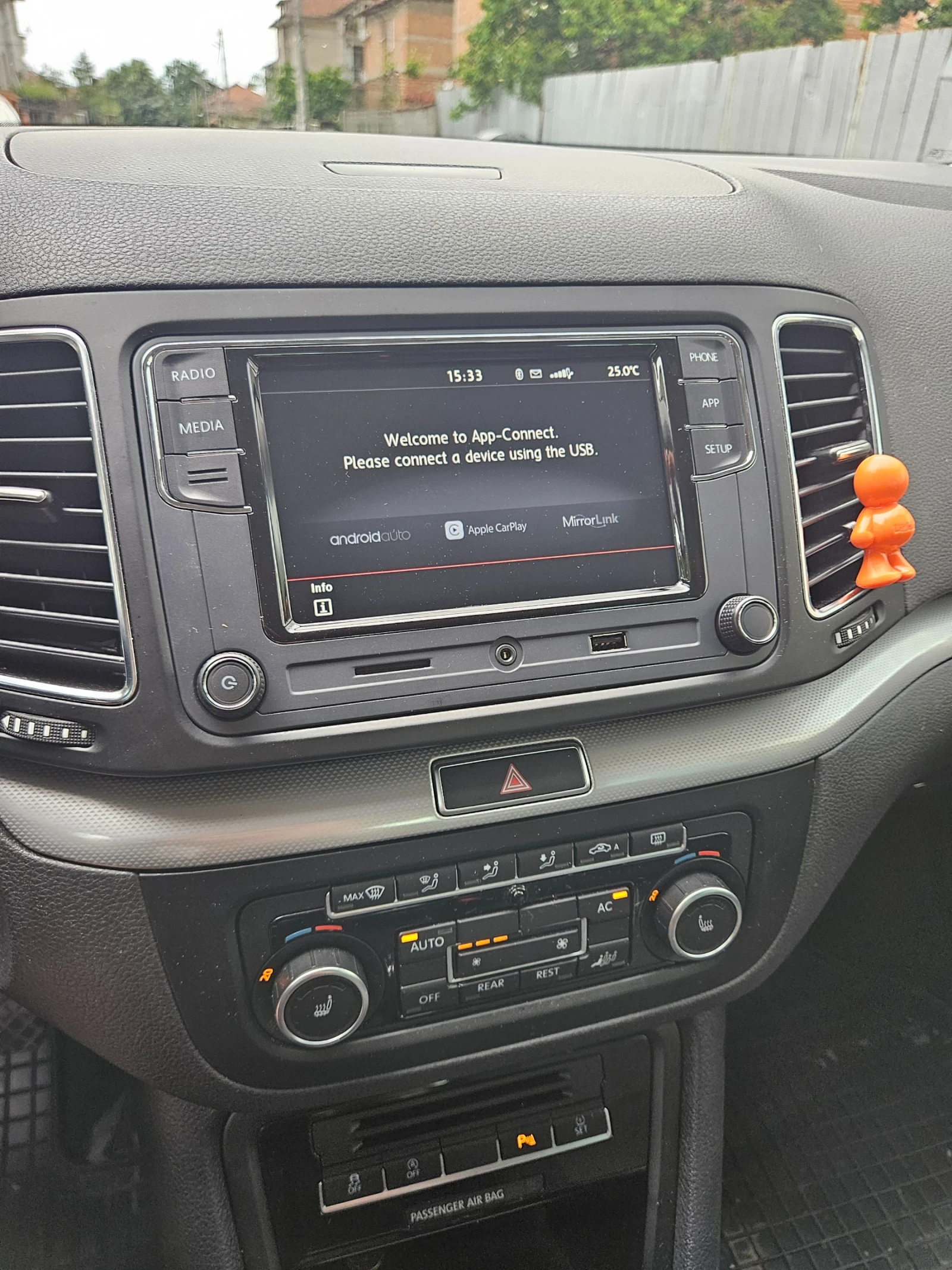 VW Sharan 2.0tdi  140кс 4motion, снимка 7 - Автомобили и джипове - 56660771