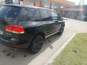 VW Touareg 3.0д на прожини, снимка 5