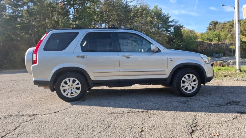 Honda Cr-v 2.0 Газ, снимка 2 - Автомобили и джипове - 52431249