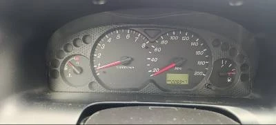 Mazda Tribute, снимка 7 - Автомобили и джипове - 52972413