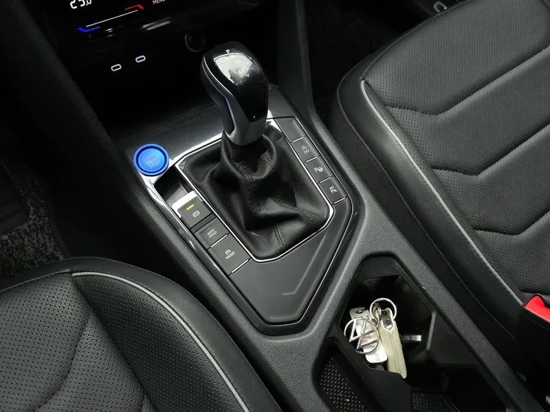 VW Tiguan 2.0 Tsi Prestige, снимка 9 - Автомобили и джипове - 55748324
