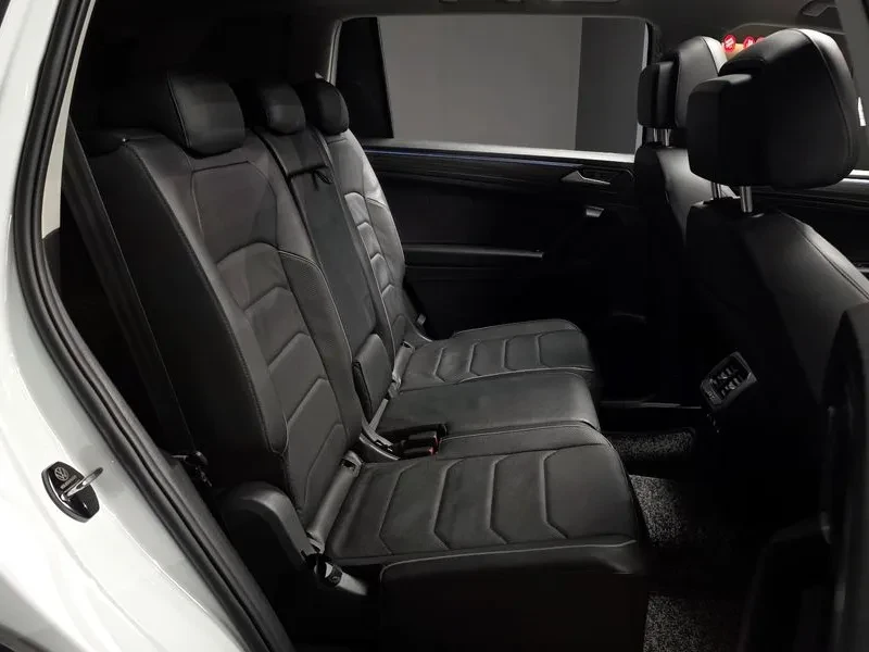 VW Tiguan 2.0 Tsi Prestige, снимка 12 - Автомобили и джипове - 55748324