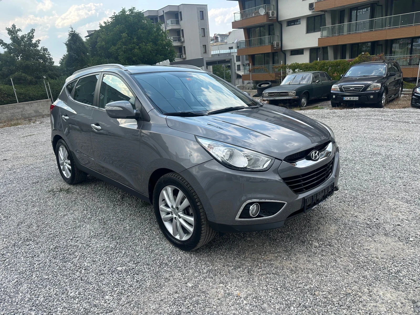 Hyundai IX35  ШВЕЙЦАРИЯ АВТОМАТИК 4х4 НАВИГАЦИЯ - изображение 3