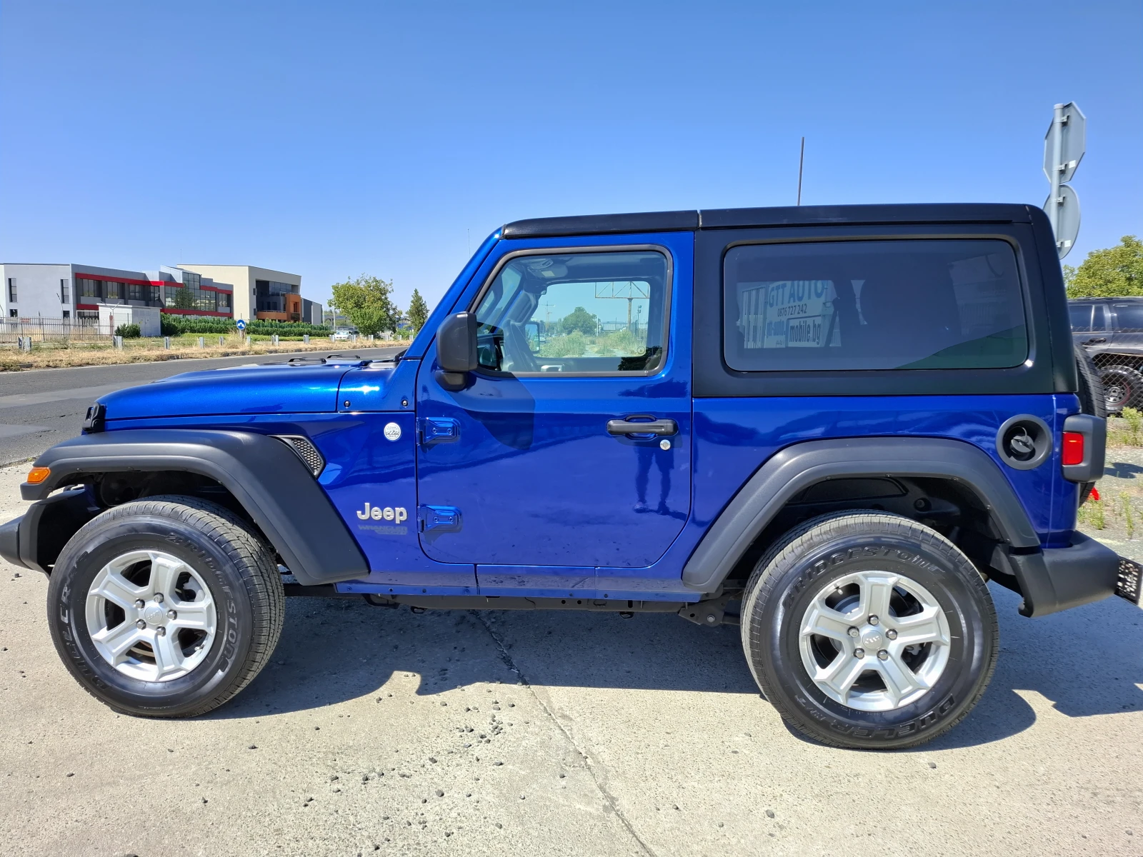 Jeep Wrangler 3, 6i SPORT - изображение 4