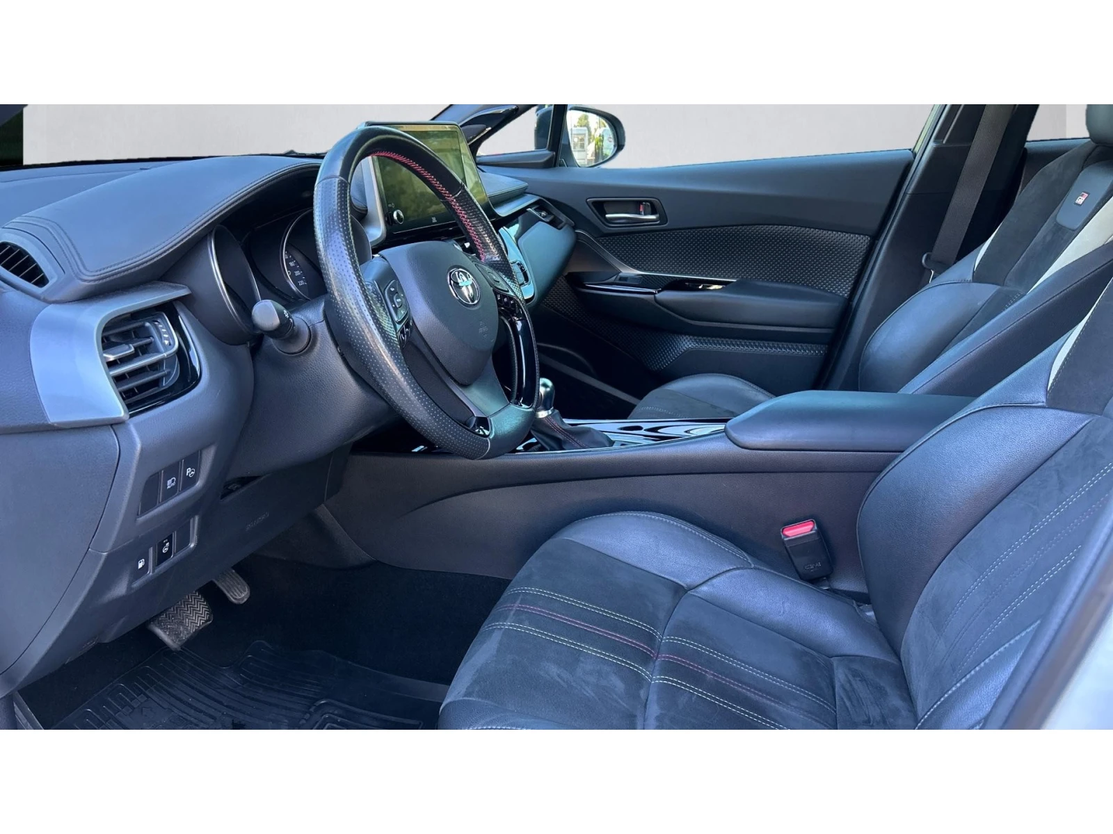 Toyota C-HR    580 . | Mobile.bg   12