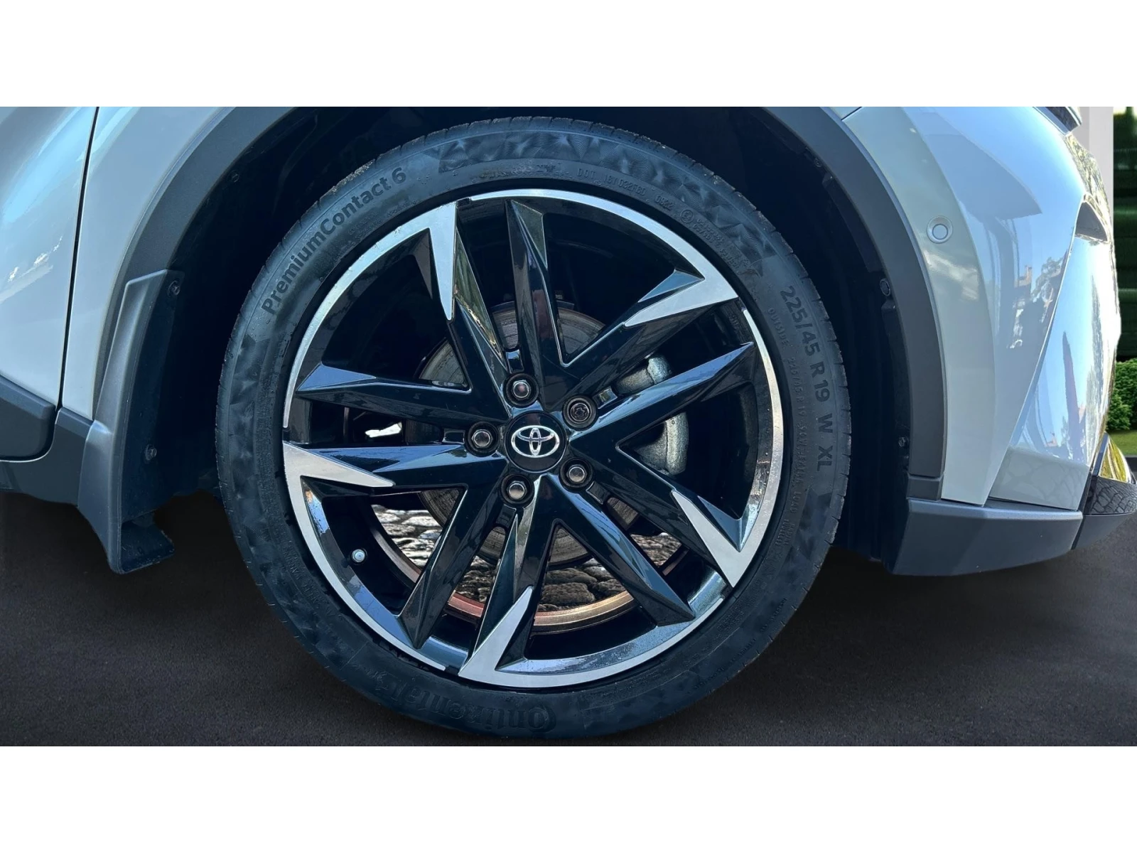 Toyota C-HR    580 . | Mobile.bg   16