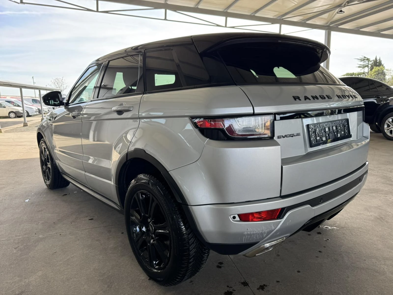 Land Rover Range Rover Evoque 2.0* 150ps* 4x4* 118��.��* R-Dinamic* ����* ���� | Mobile.bg � ����������� 3