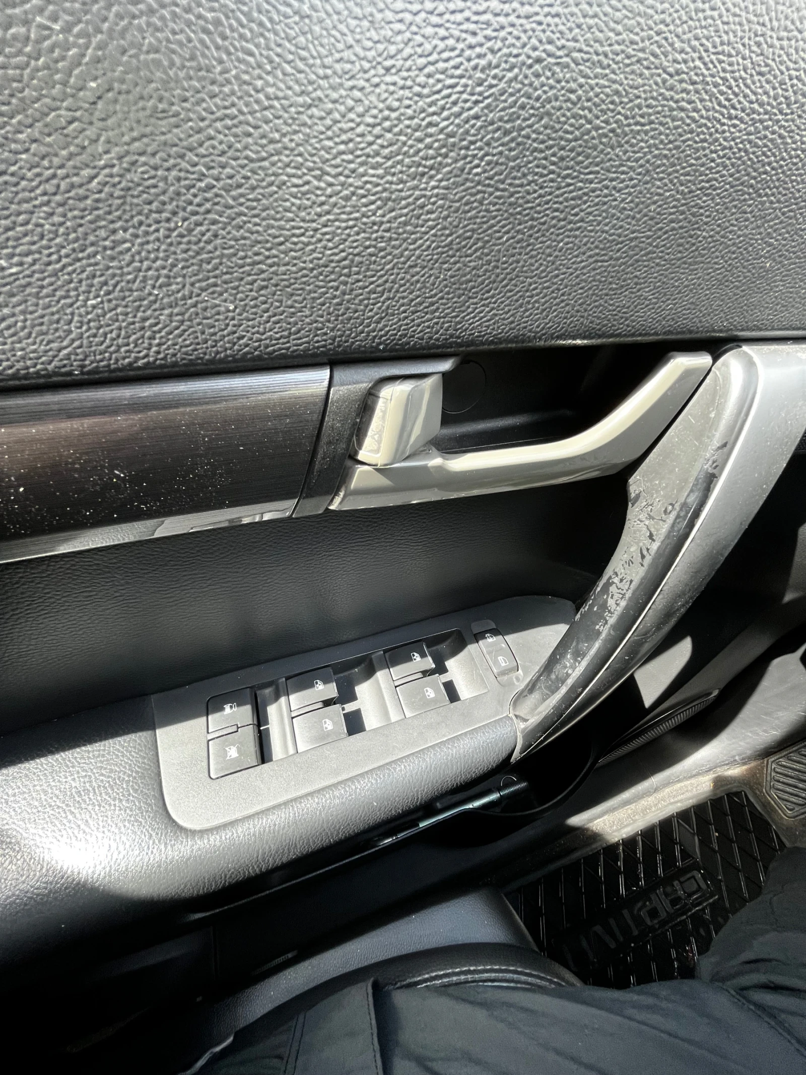 Chevrolet Captiva 2.0 VCDI 150hp NAVI, снимка 9 - Автомобили и джипове - 54412858