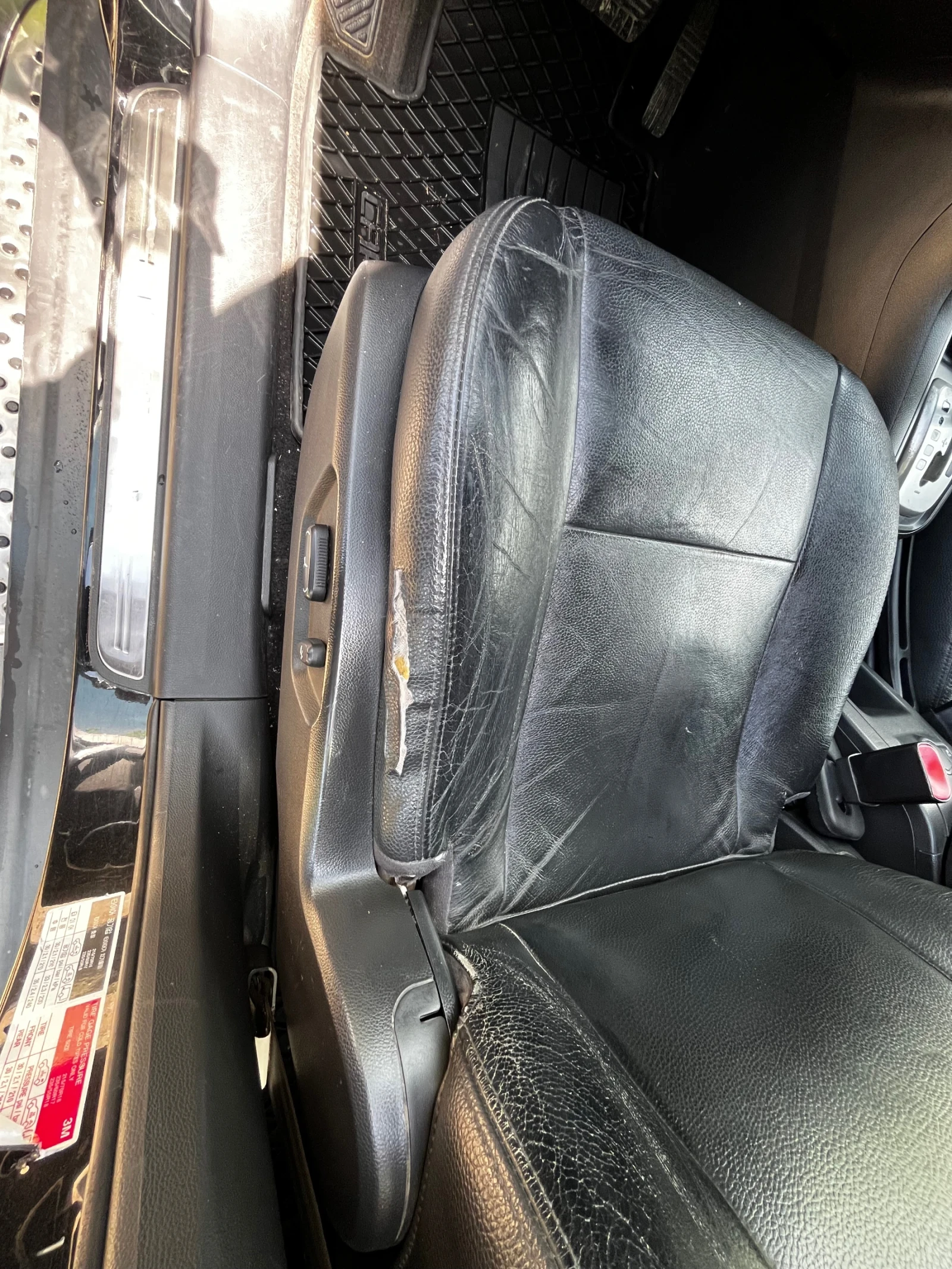 Chevrolet Captiva 2.0 VCDI 150hp NAVI, снимка 10 - Автомобили и джипове - 54412858