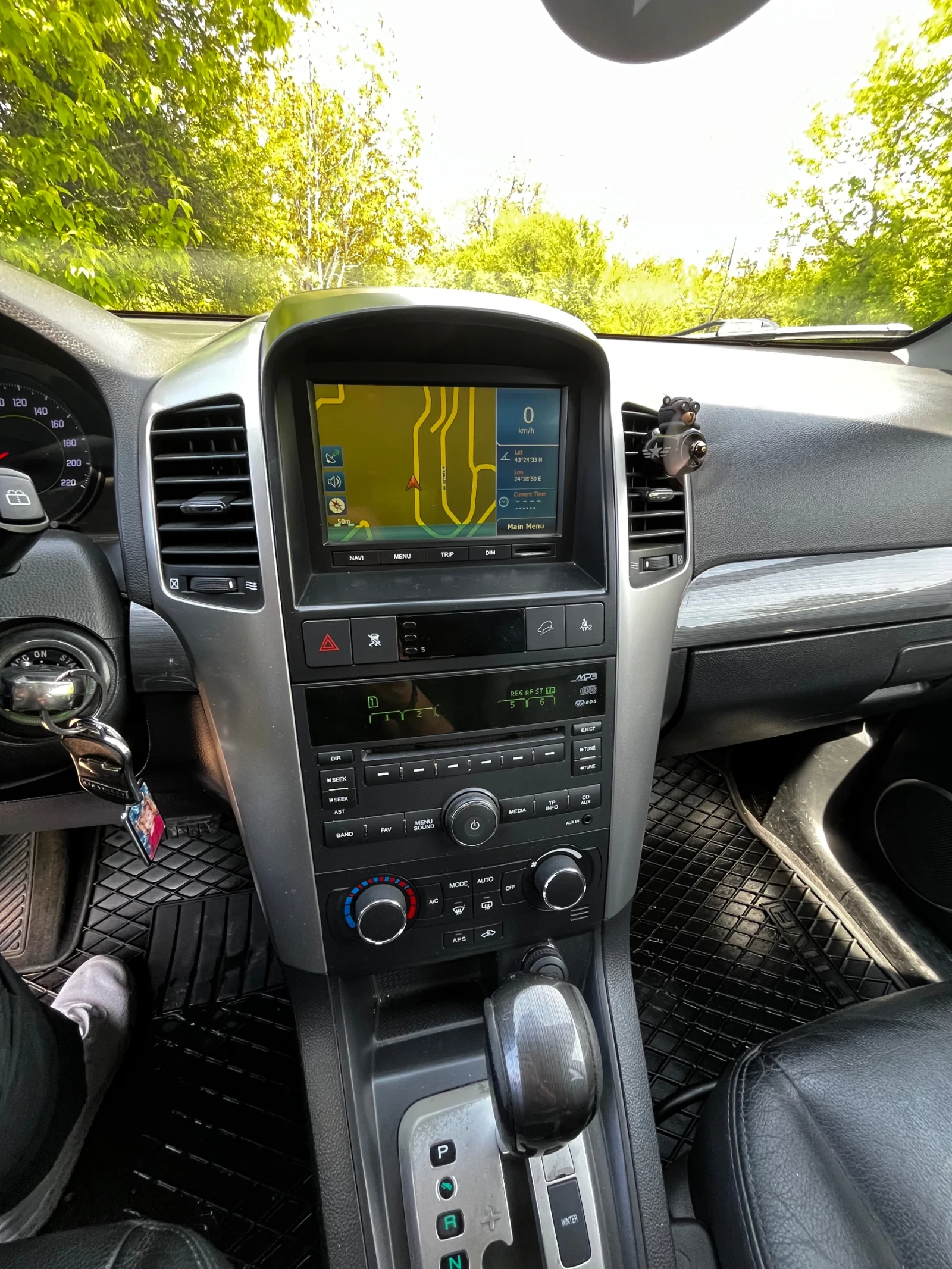 Chevrolet Captiva 2.0 VCDI 150hp NAVI, снимка 13 - Автомобили и джипове - 54412858
