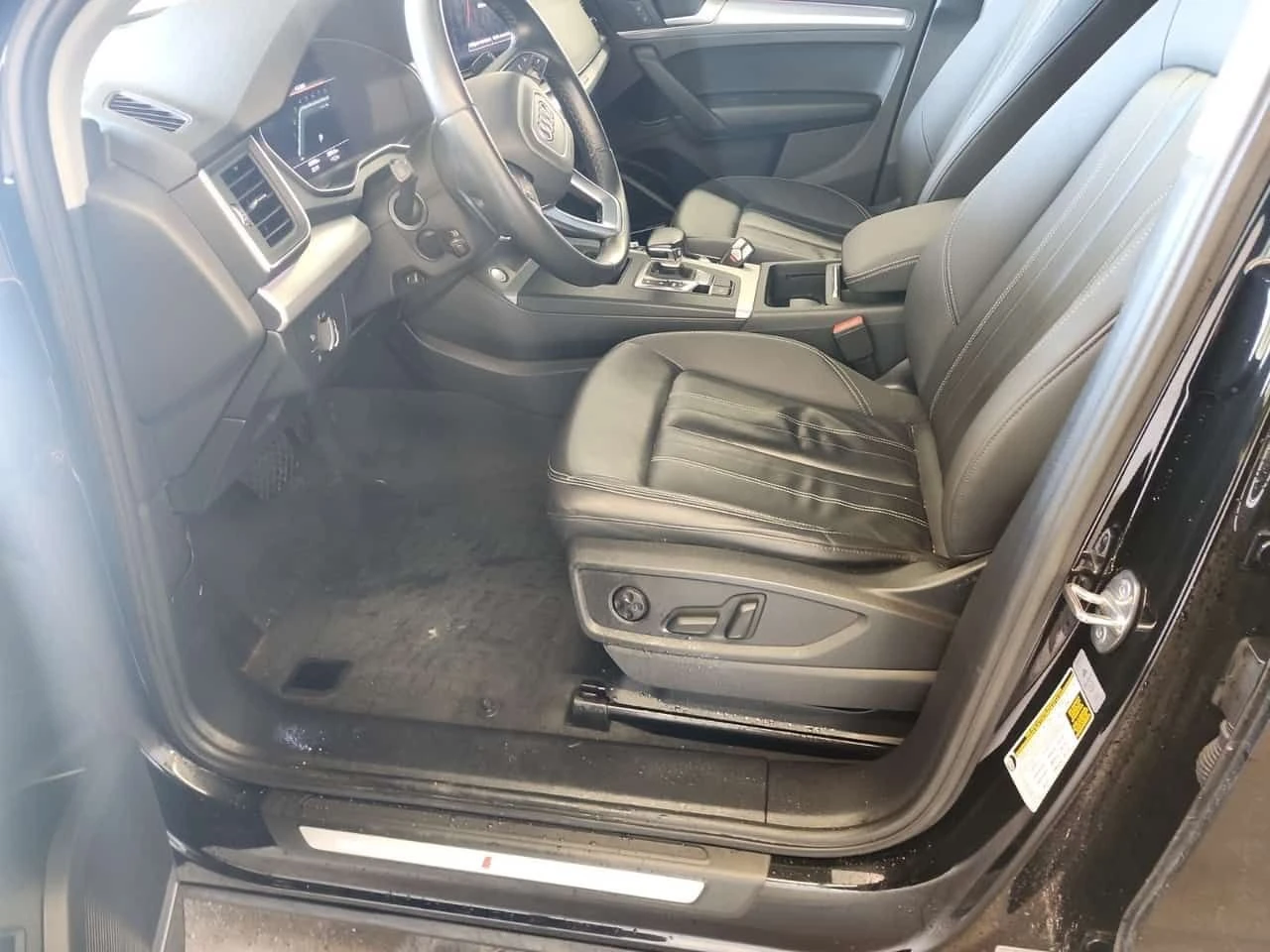 Audi Q5 TECHNIK| DISTR| 360| BANG&O| PANO| 2 КЛЮЧА| CARFAX, снимка 9 - Автомобили и джипове - 54435729