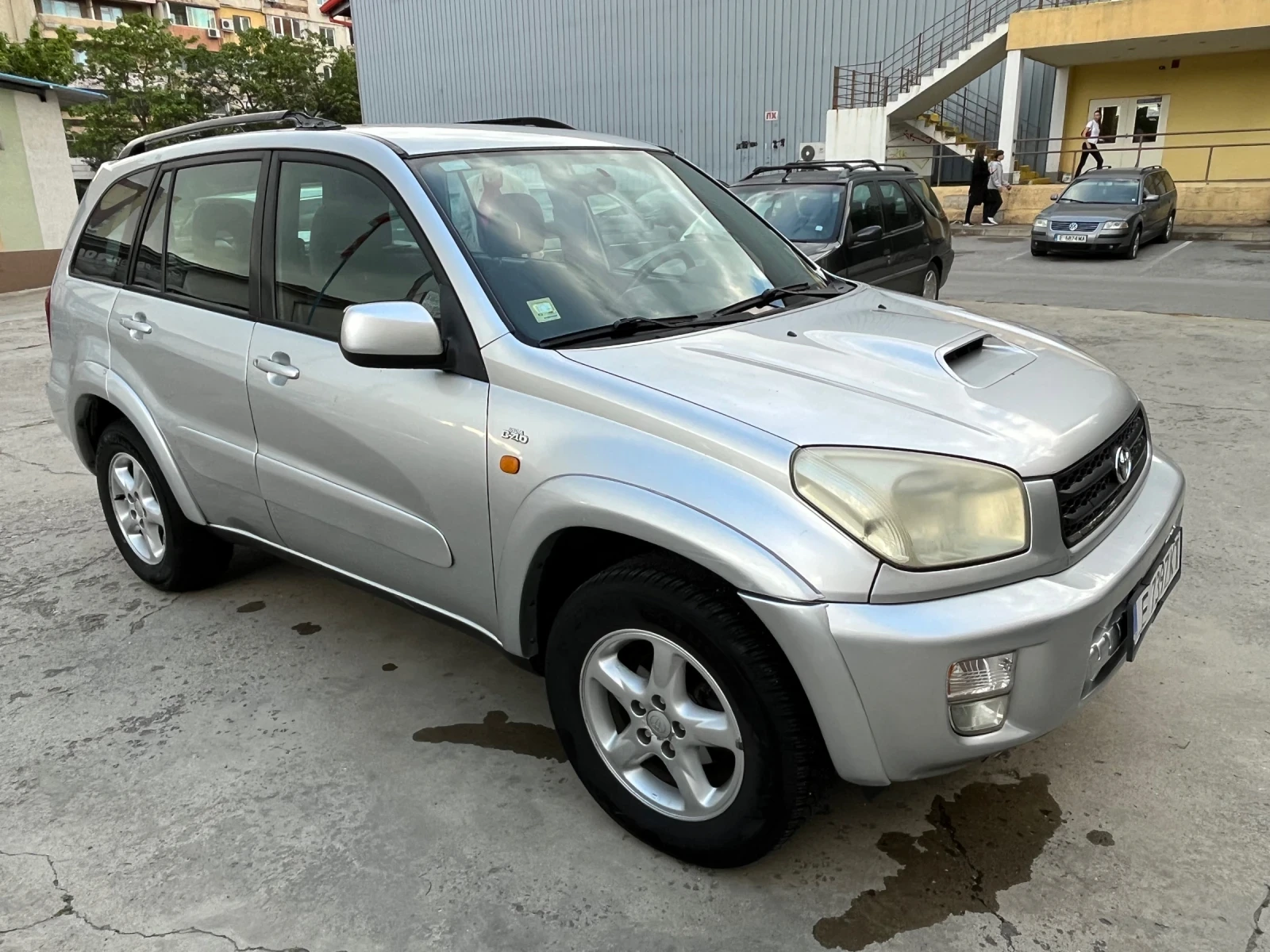 Toyota Rav4 D4D, снимка 4 - Автомобили и джипове - 54577047