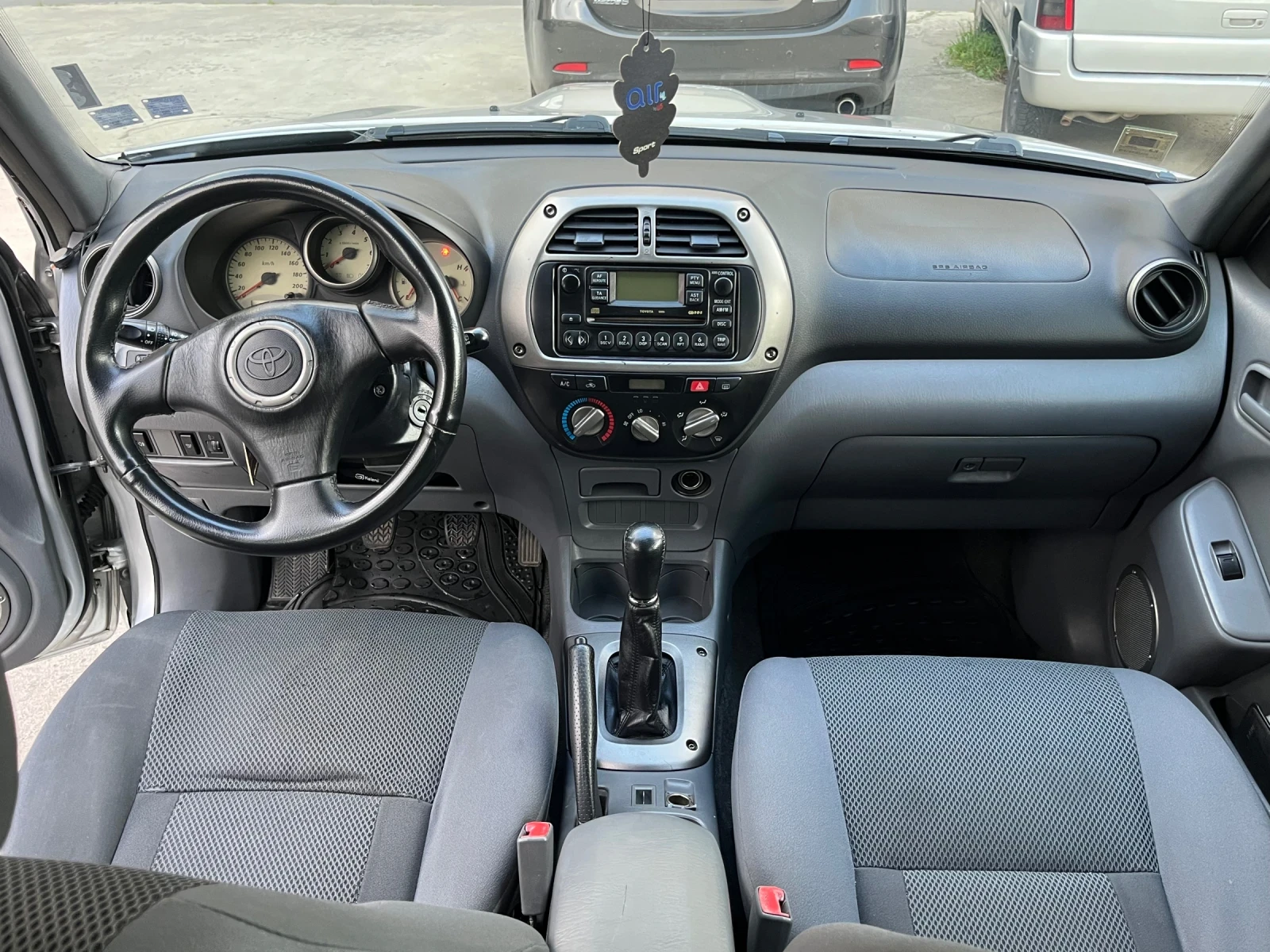 Toyota Rav4 D4D, снимка 10 - Автомобили и джипове - 54577047