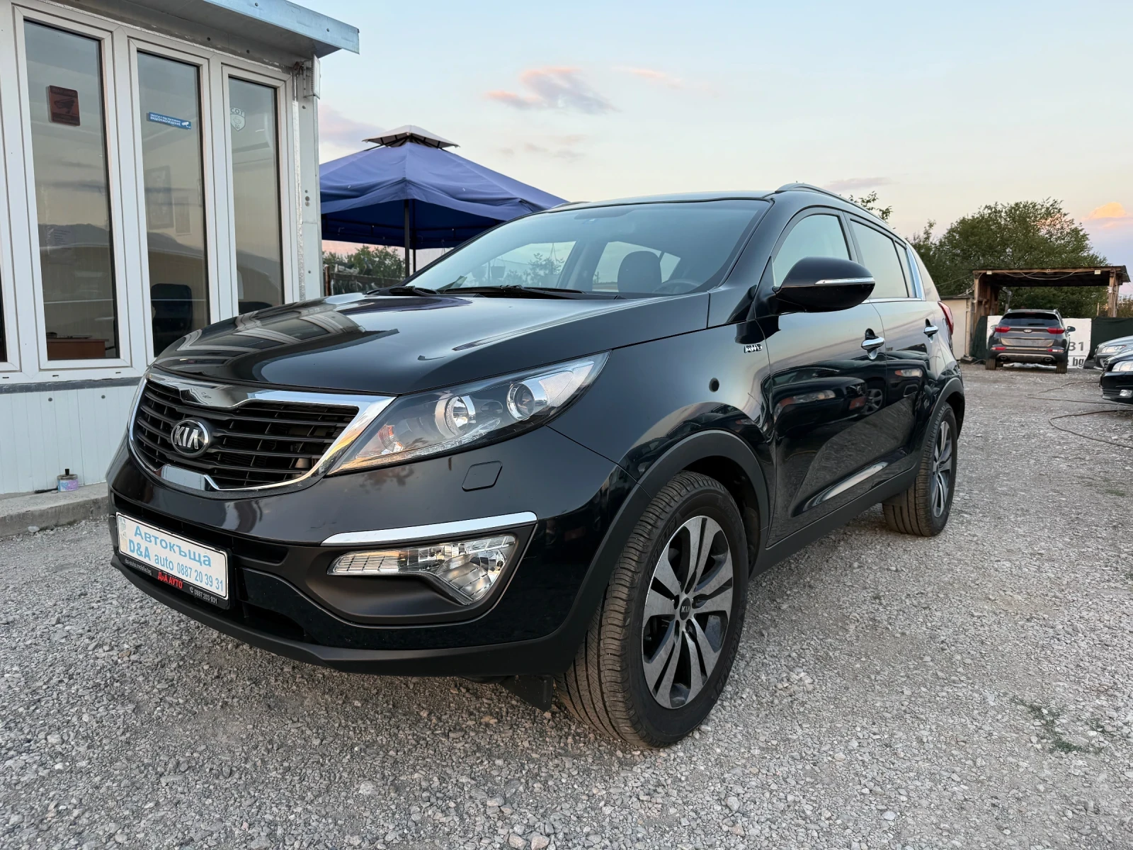 Kia Sportage 2.0CRDI 185к.с 4WD Швейцария Facelift , снимка 4 - Автомобили и джипове - 55233061