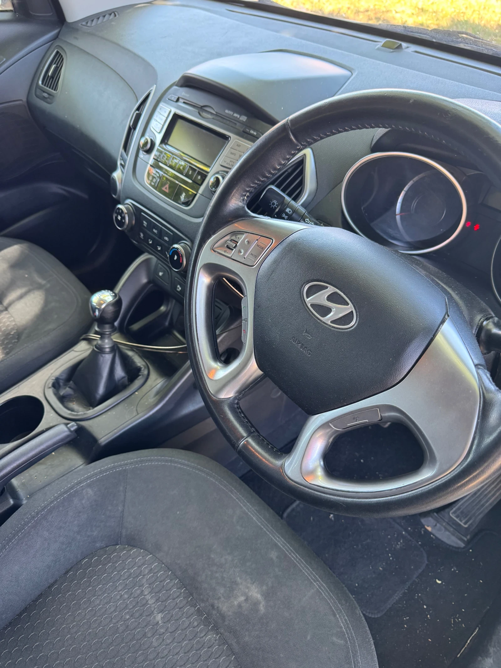 Hyundai IX35 Джип, снимка 6 - Автомобили и джипове - 55741031