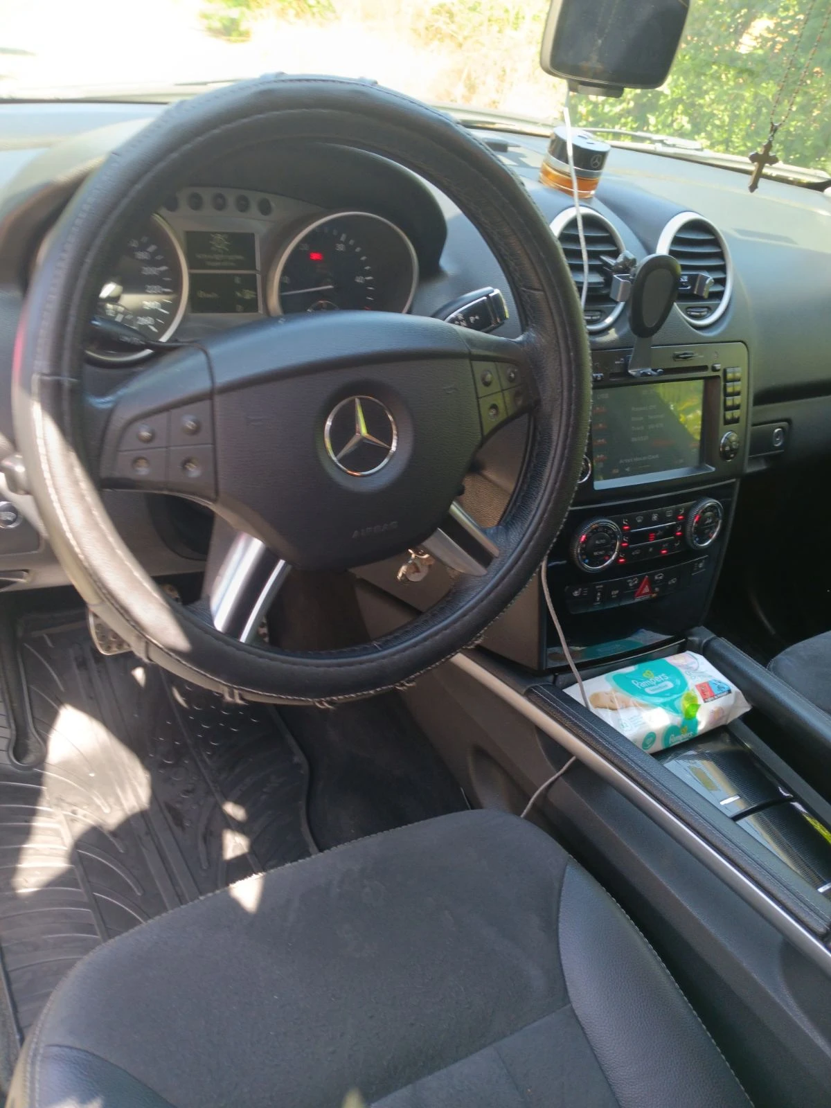 Mercedes-Benz ML 320, снимка 9 - Автомобили и джипове - 56289081