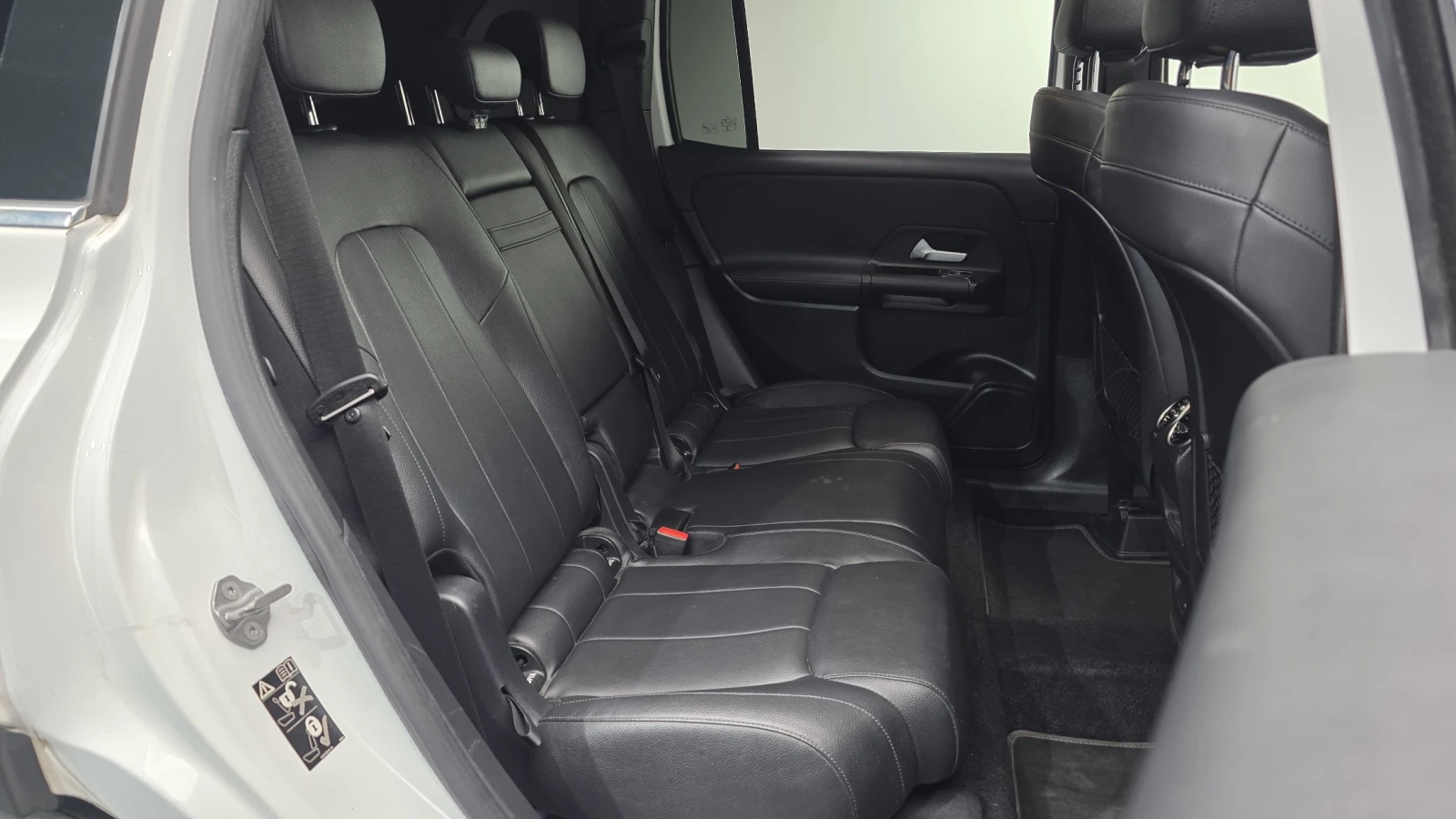 Mercedes-Benz GLB 200 | Mobile.bg � ����������� 9
