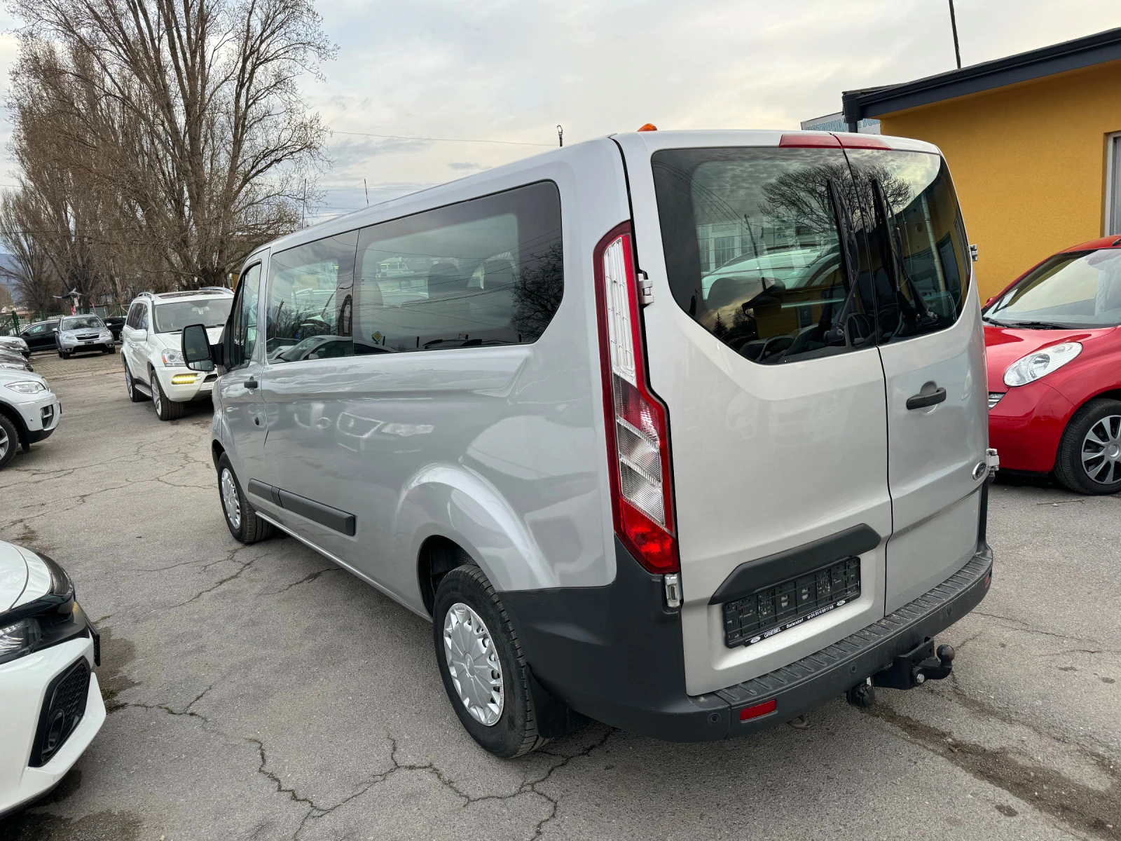 Ford Tourneo 8+ 1 CUSTOM - изображение 7