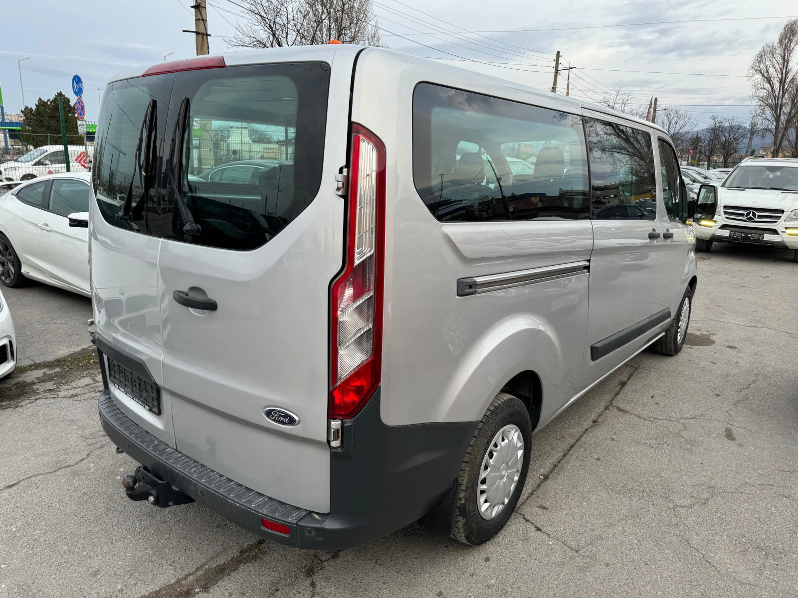 Ford Tourneo 8+ 1 CUSTOM - изображение 5