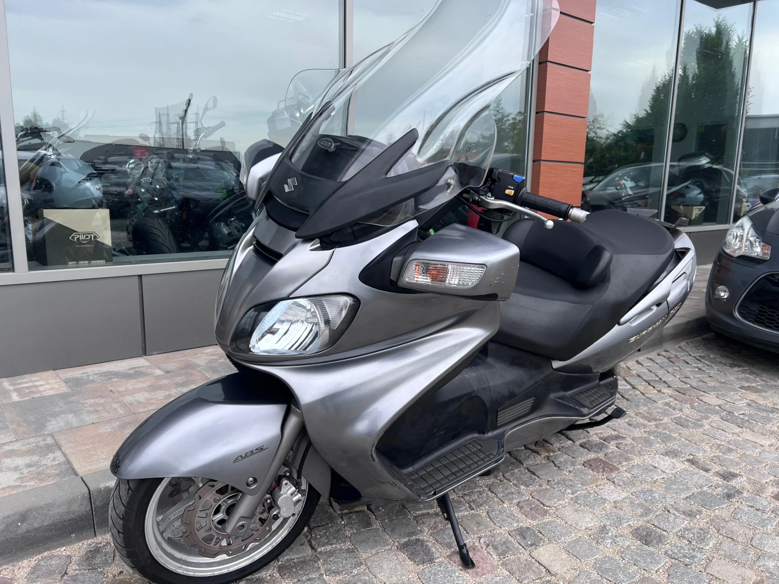 Suzuki Burgman 650 Executive ABS - изображение 5