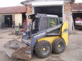 Мини челни товарачи Cat 2700кг, снимка 1