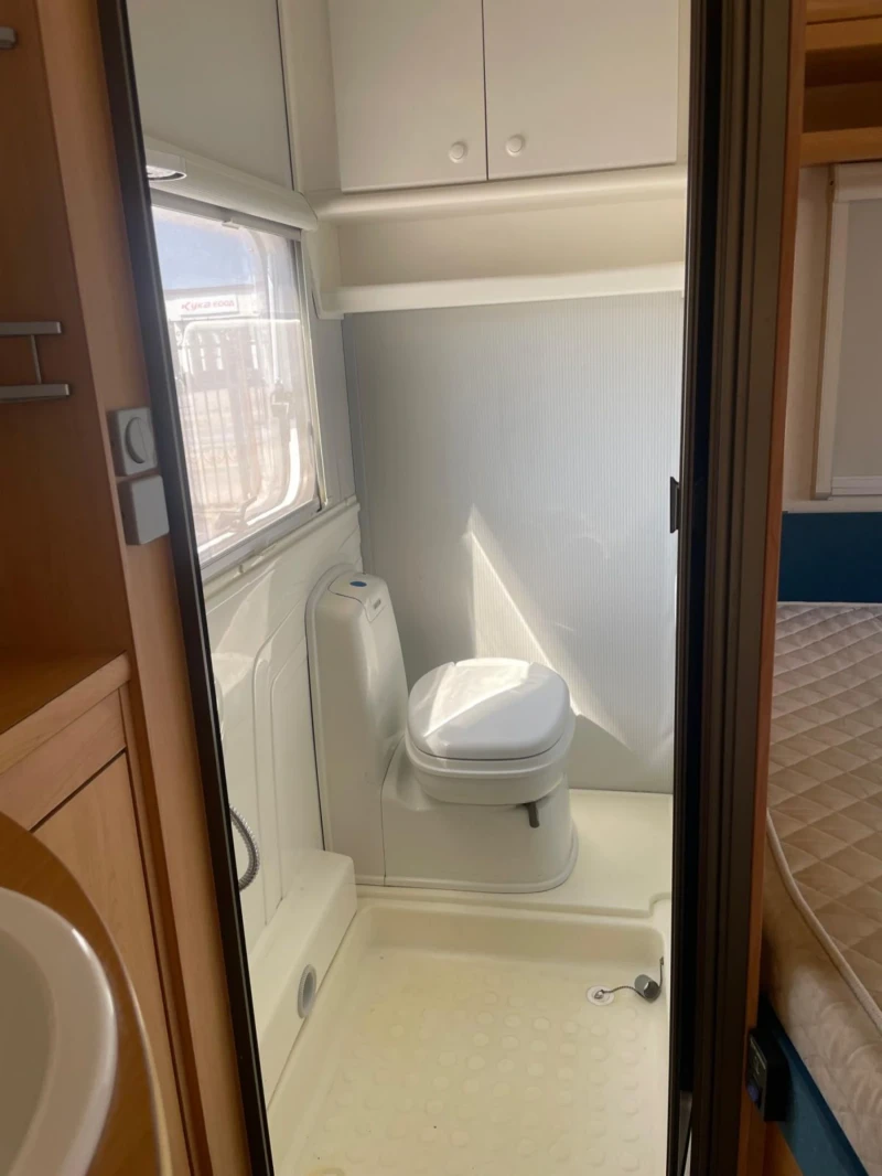 Каравана Knaus 500 wind, снимка 7 - Каравани и кемпери - 52751841