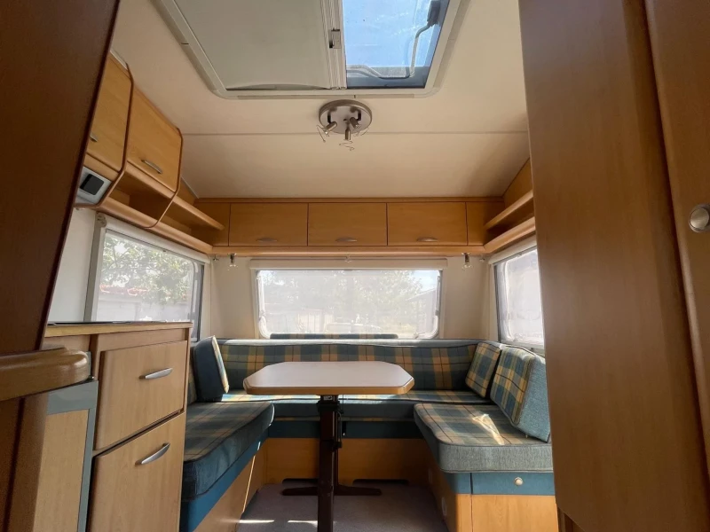 Каравана Knaus 500 wind, снимка 9 - Каравани и кемпери - 52751841