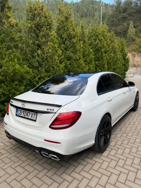 Mercedes-Benz E 220, снимка 3
