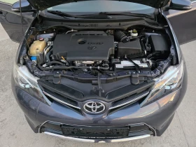 Toyota Auris 2.0 D4D 126кс Navi Key Less Go Камера Темпомат - 17300 лв. - 25073185 | Car24.bg