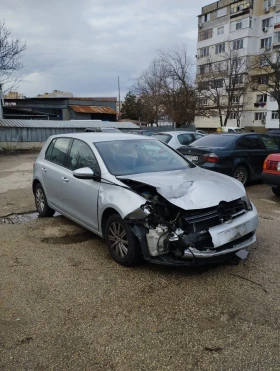 VW Golf 1.6 - 2750 € / 5378.53 лв. - 40987829 9