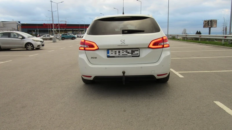 Peugeot 308 LED, Масаж, Подгрев, снимка 4 - Автомобили и джипове - 46545843