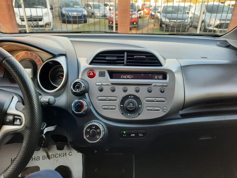 Honda Jazz 1.2i, снимка 10 - Автомобили и джипове - 47332825