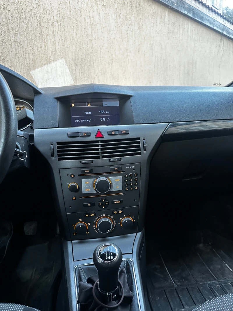 Opel Astra, снимка 11 - Автомобили и джипове - 48017072