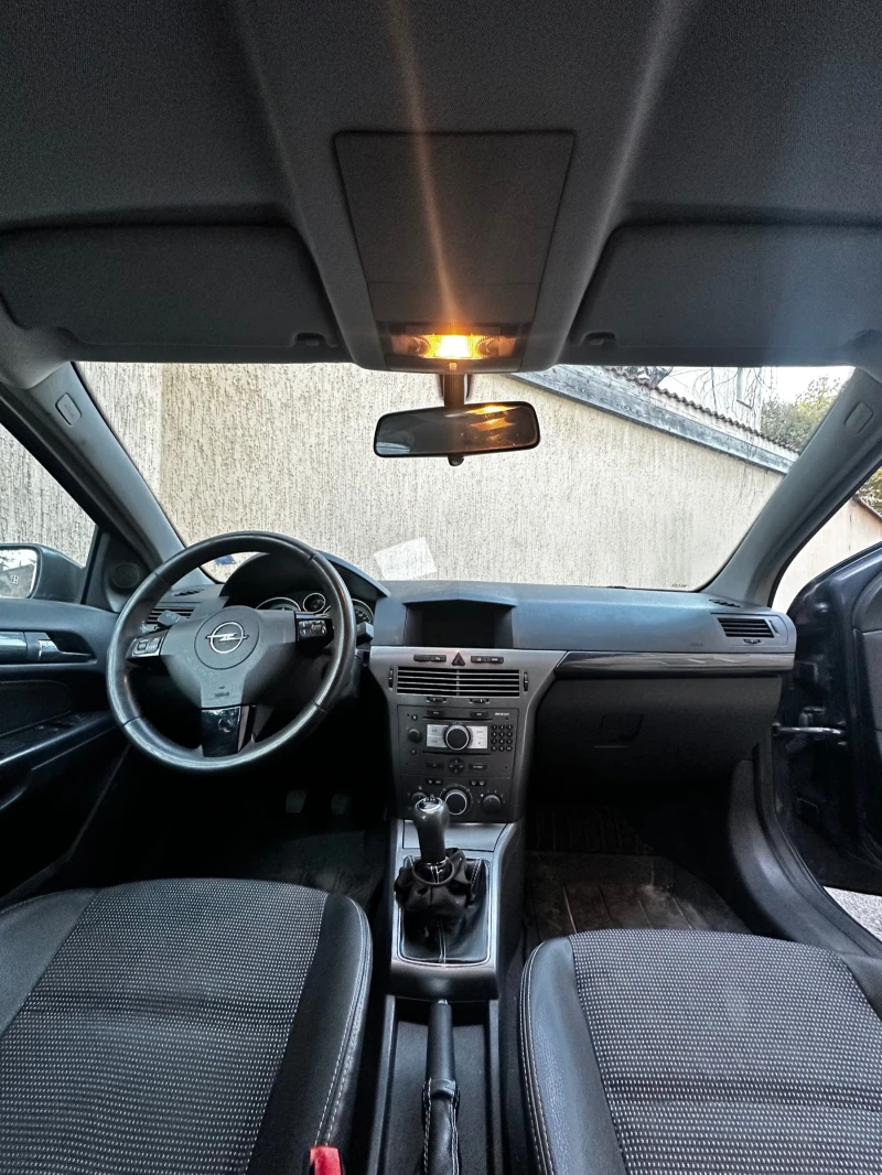 Opel Astra, снимка 16 - Автомобили и джипове - 48017072