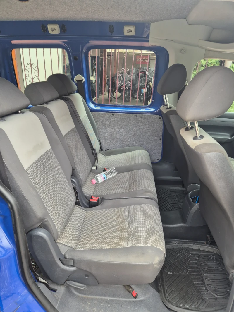 VW Caddy 1.6 tdi, снимка 8 - Автомобили и джипове - 48320467