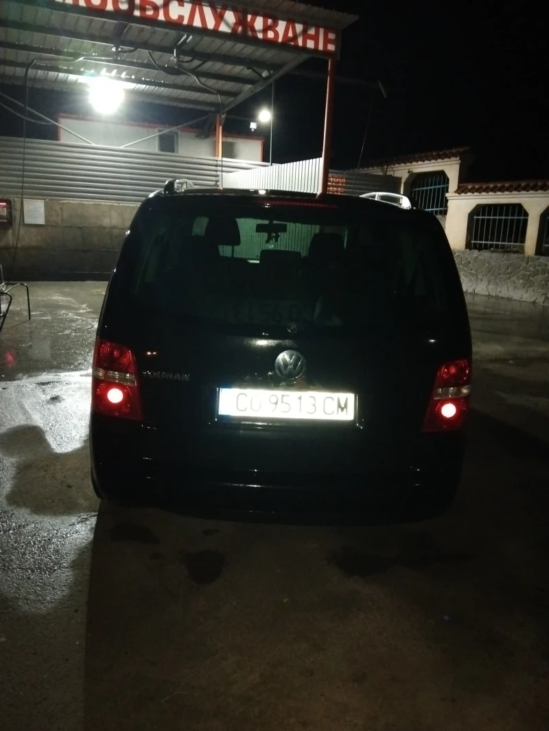 VW Touran  6+ 1, снимка 8 - Автомобили и джипове - 48773749