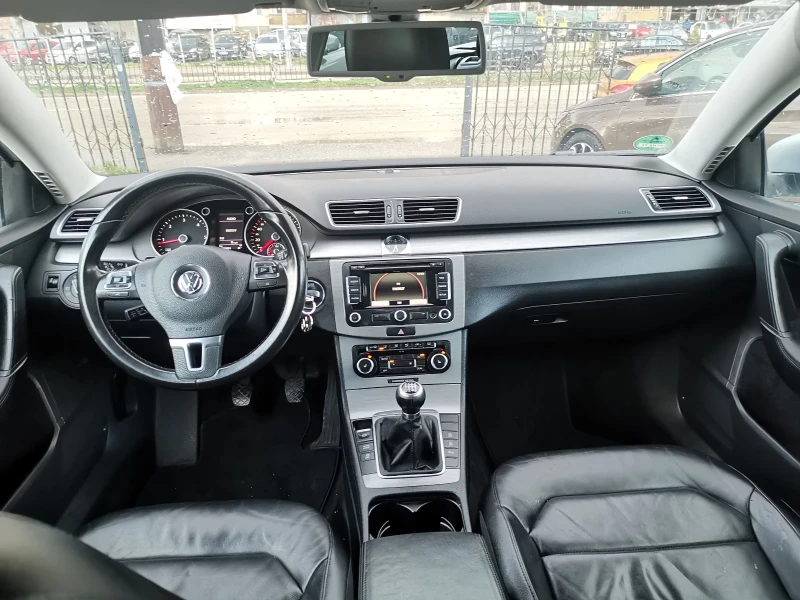 VW Passat, снимка 10 - Автомобили и джипове - 49548102