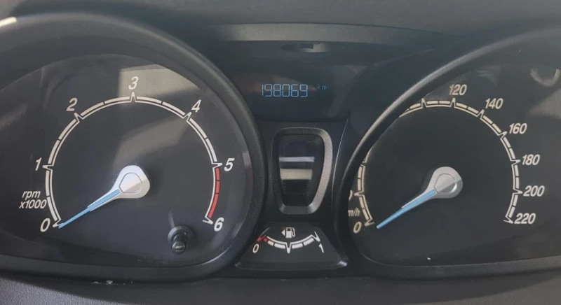 Ford Courier 1.5 TDCI , снимка 10 - Автомобили и джипове - 50808180