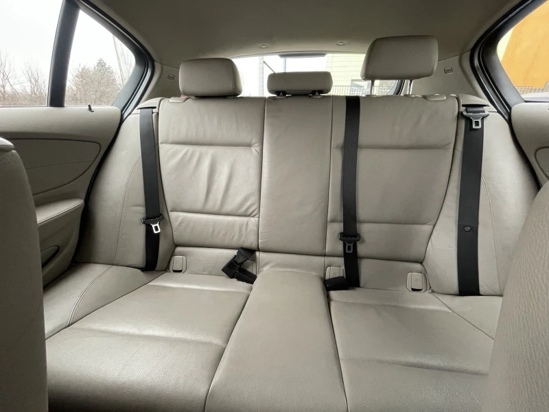 BMW 118 фейслифт, снимка 9 - Автомобили и джипове - 51039018