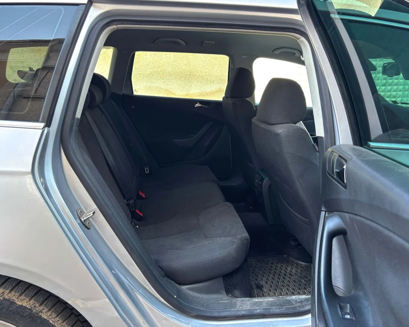 VW Passat, снимка 10 - Автомобили и джипове - 52446504