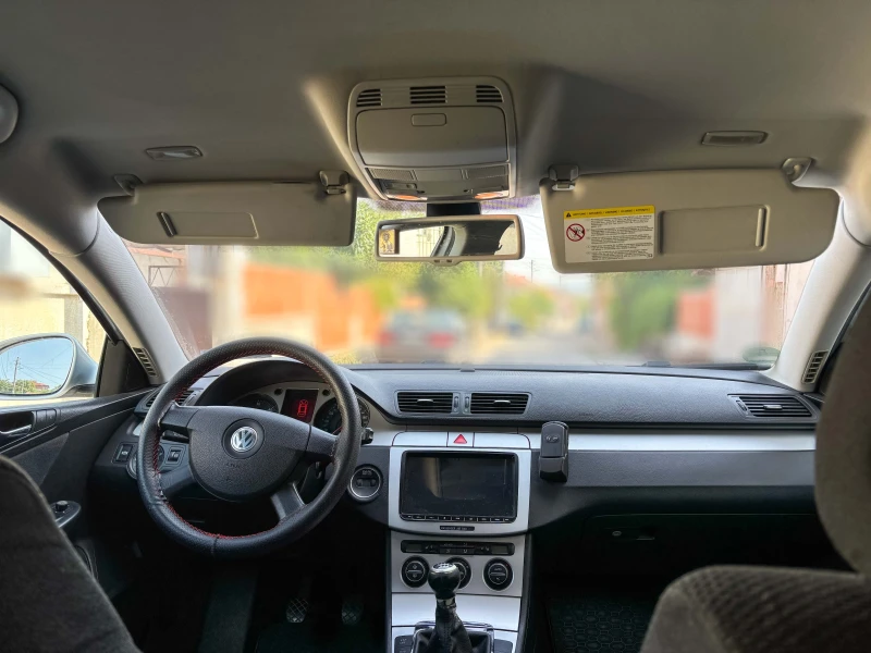 VW Passat, снимка 12 - Автомобили и джипове - 52446504