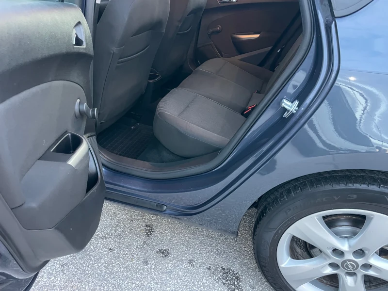 Opel Astra 1.6i 115к.с. ЕВРО5 COMFORT ГЕРМАНИЯ, снимка 13 - Автомобили и джипове - 52676976