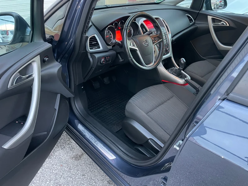 Opel Astra 1.6i 115к.с. ЕВРО5 COMFORT ГЕРМАНИЯ, снимка 11 - Автомобили и джипове - 52676976