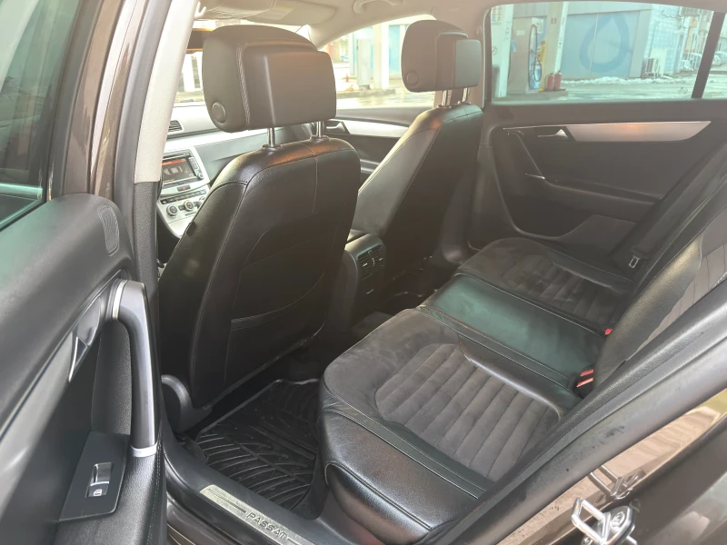 VW Passat 2.0 TDI  BLUEMOTION, снимка 10 - Автомобили и джипове - 53236232