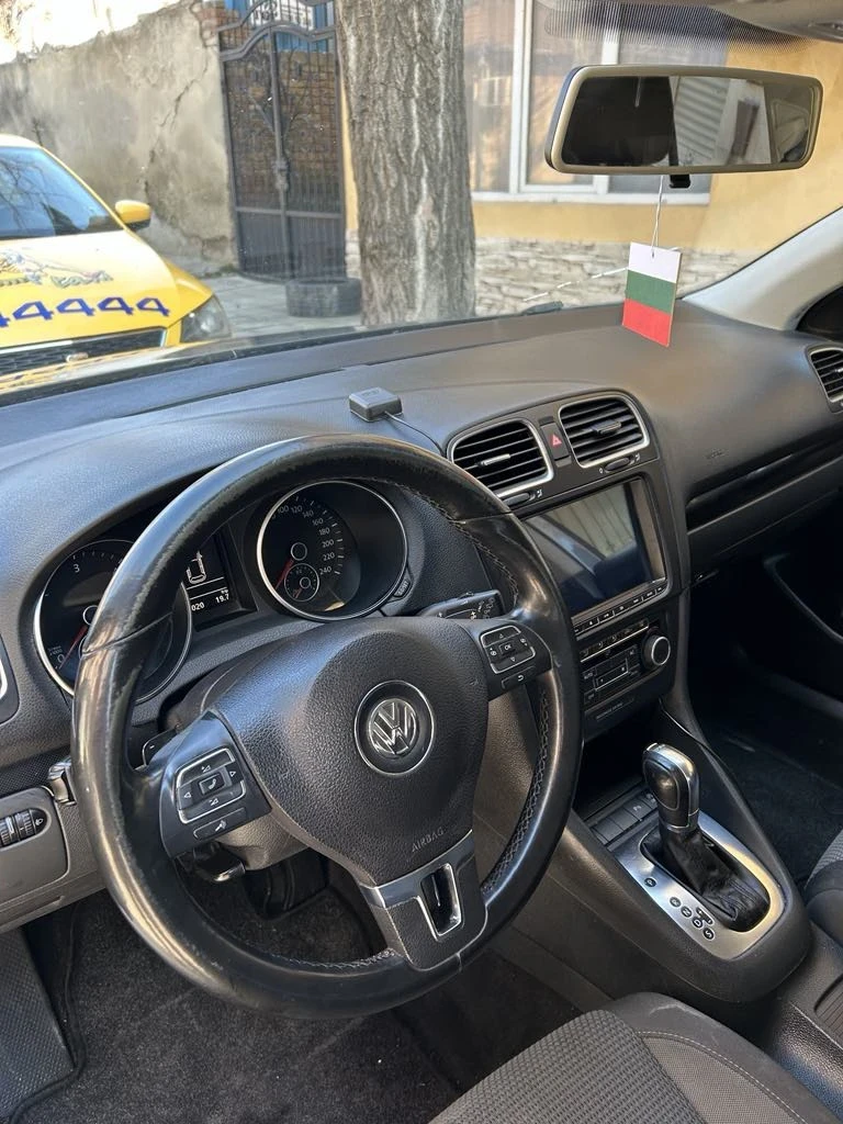 VW Golf Variant 1.6 TDI , снимка 6 - Автомобили и джипове - 49270615