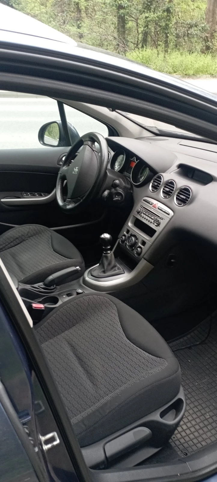 Peugeot 308 комби, снимка 14 - Автомобили и джипове - 54229739