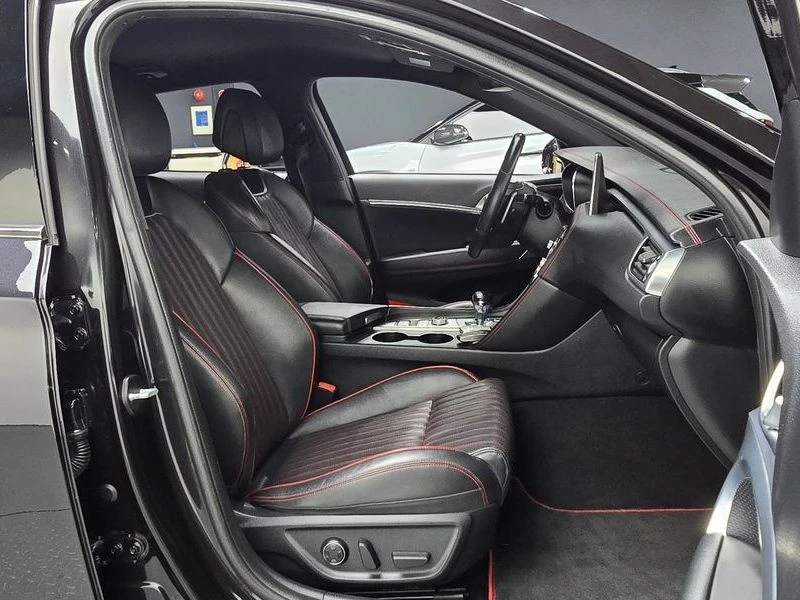 Genesis G70 2.0 Automatic, снимка 6 - Автомобили и джипове - 55598176